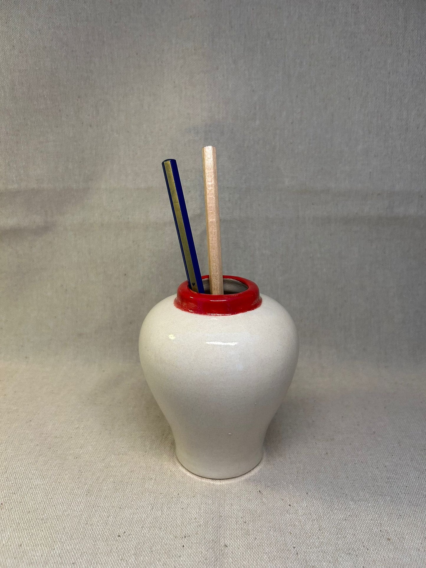 Kırmızı Beyaz Mini Testi