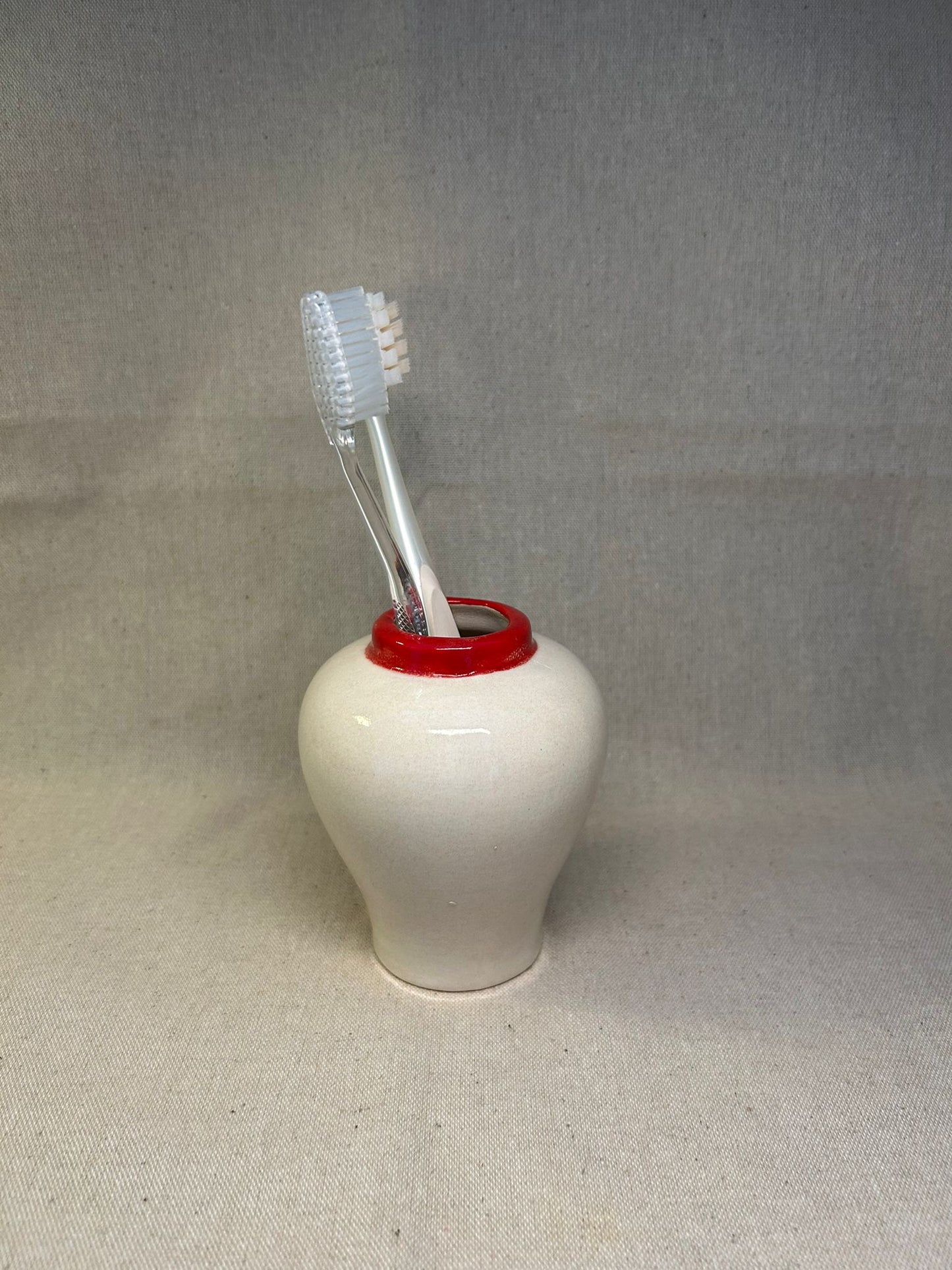 Kırmızı Beyaz Mini Testi