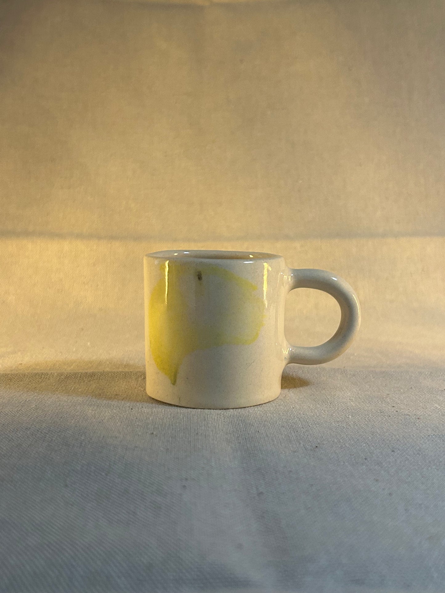 Sarı Fırça Darbesi Küçük Fincan