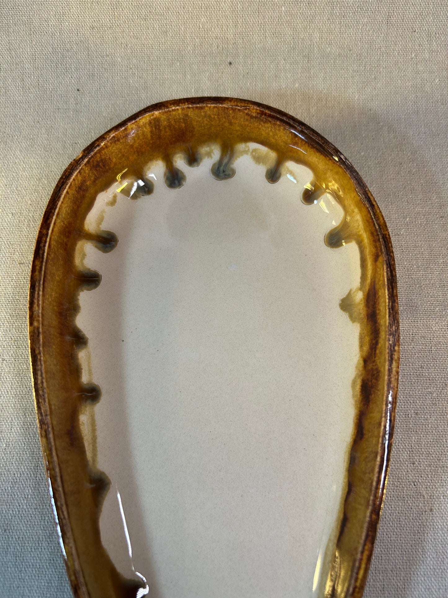 Akıtma Hardal Beyaz Badem Servis Tabağı