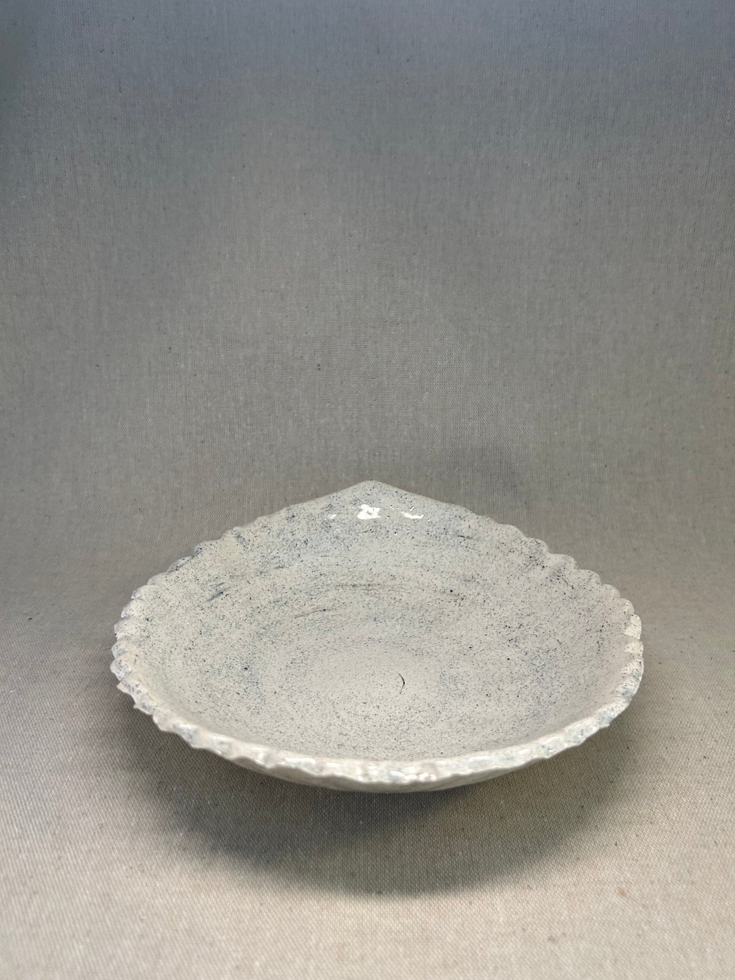 Tırtıklı Damla Tabak